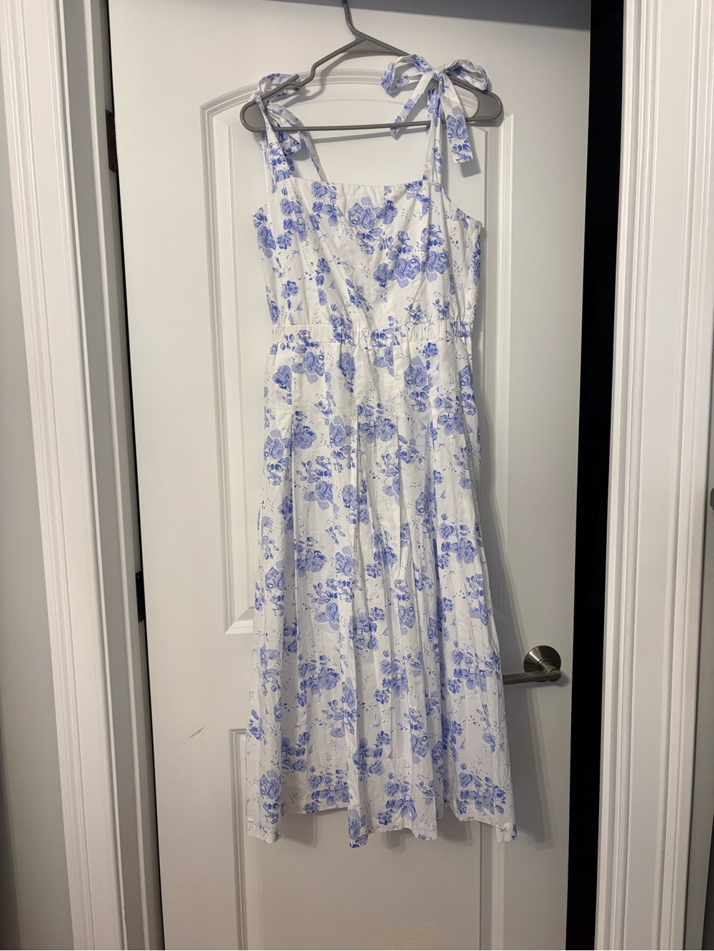 Tuckernuck Hyacinth House floral dress